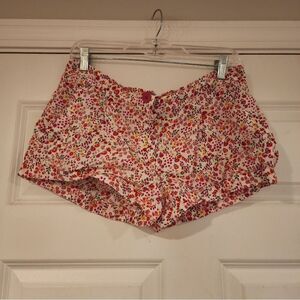 Miley Cyrus lightweight white floral shorts Size 15 Juniors